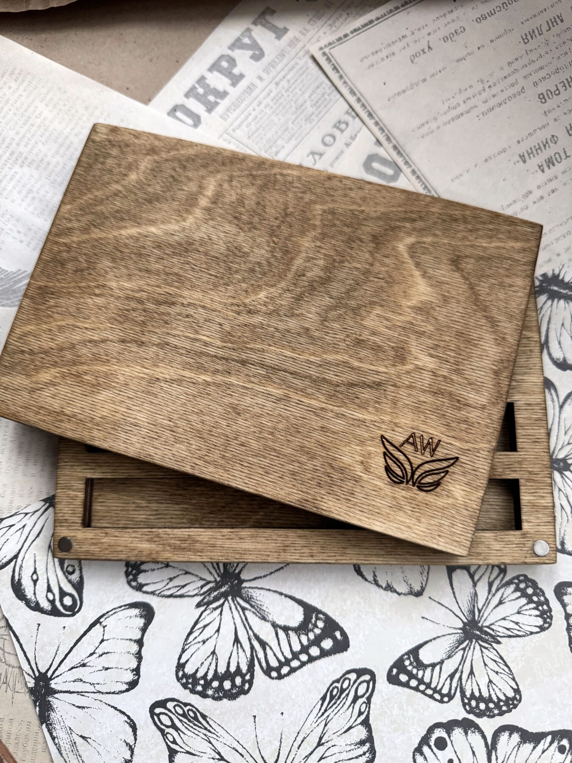 Пенал для акварели деревянный на 40 полукювет с палитрой — изображение 4