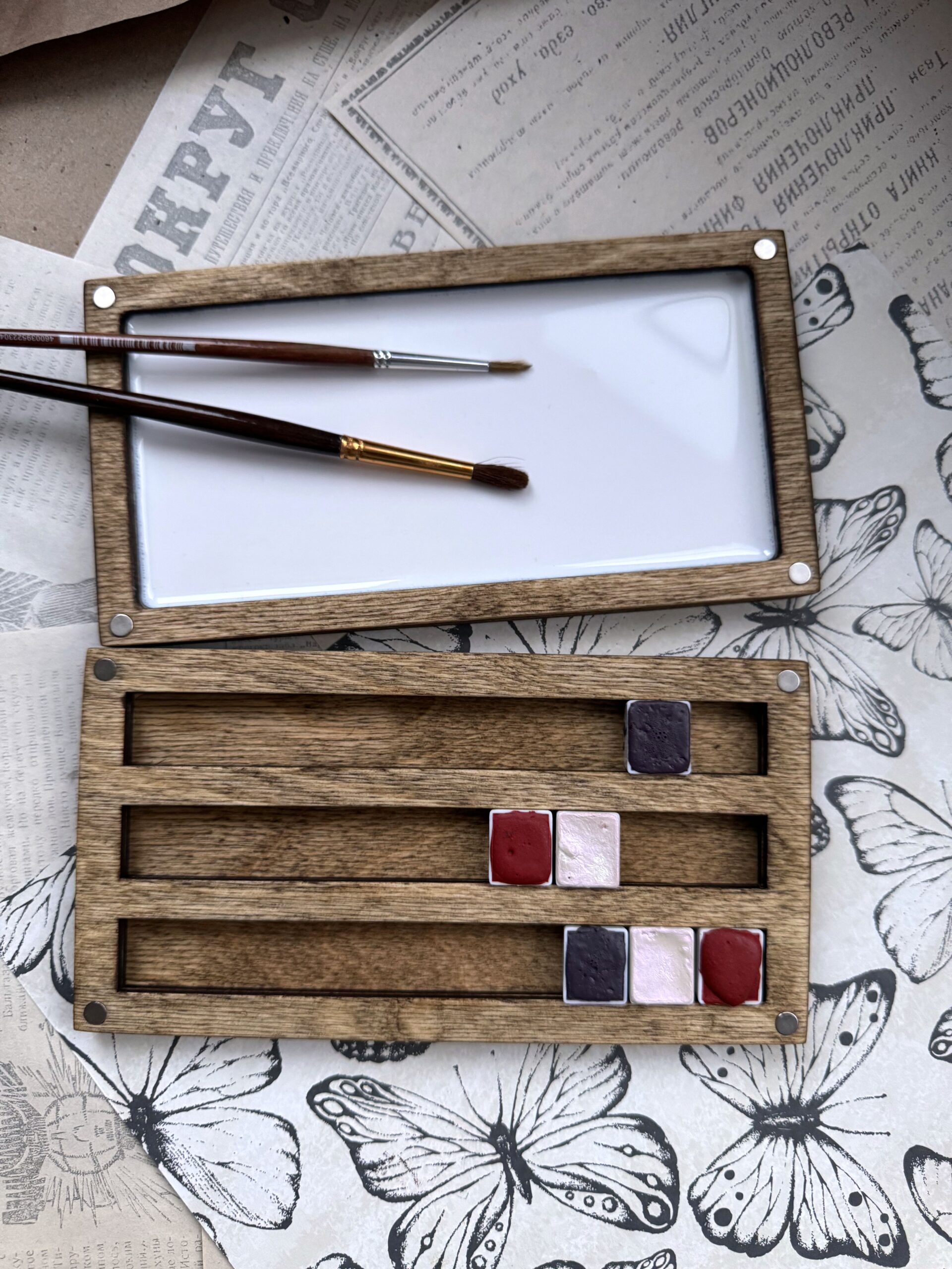 Пенал для акварели деревянный на 30 полукювет с палитрой — изображение 2